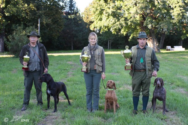 Súťažiaci, ktorí sa umiestnili na prvých troch miestach: zprava Vlastimil Polakovič (víťaz), Zsófia Micsek z Maďarska (2. miesto), Ing. Jozef Jursa (3. miesto